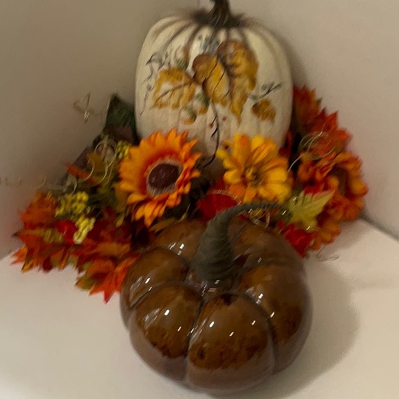GLASS PUMPKIN WITH WIRE STEM NWOT - Picture 1 of 6